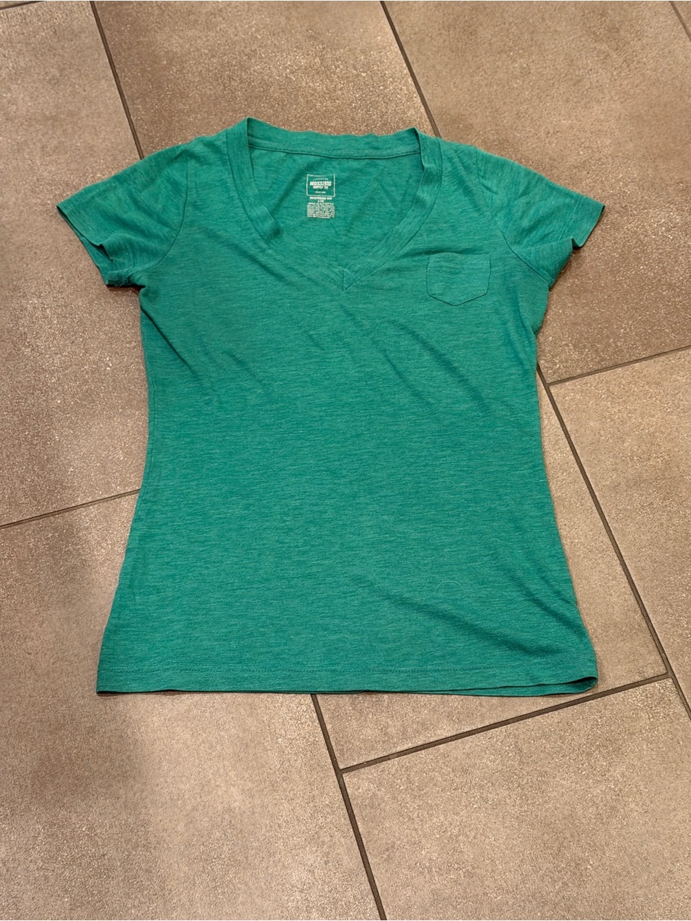 2/$10 or 3/$12 ❤️Mossimo XS Boyfriend V-Neck Short Sleeve Tee Pocket Green